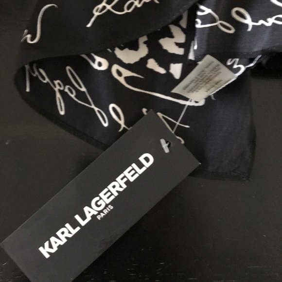 Beautiful Karl Lagerfeld Animal Print Scarf - Picture 2 of 5